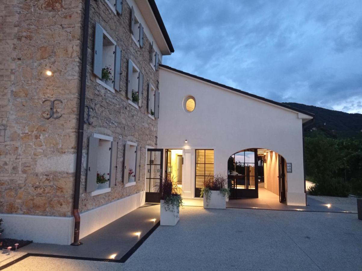 Locanda Mamagio 瓦尔多比亚德内 外观 照片